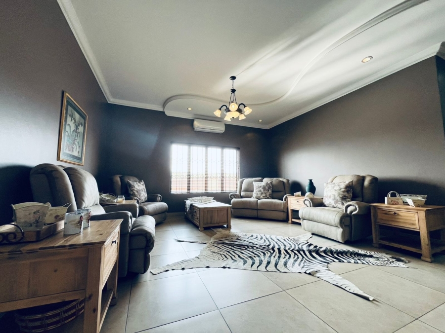 3 Bedroom Property for Sale in Safari Gardens North West